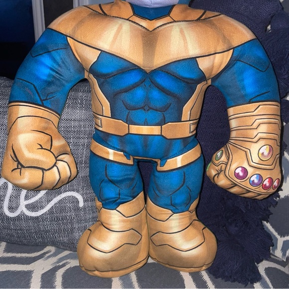 Marvel Halfems double sided plush avengers incredible hulk and Thanos 18" pillow - Picture 5 of 10
